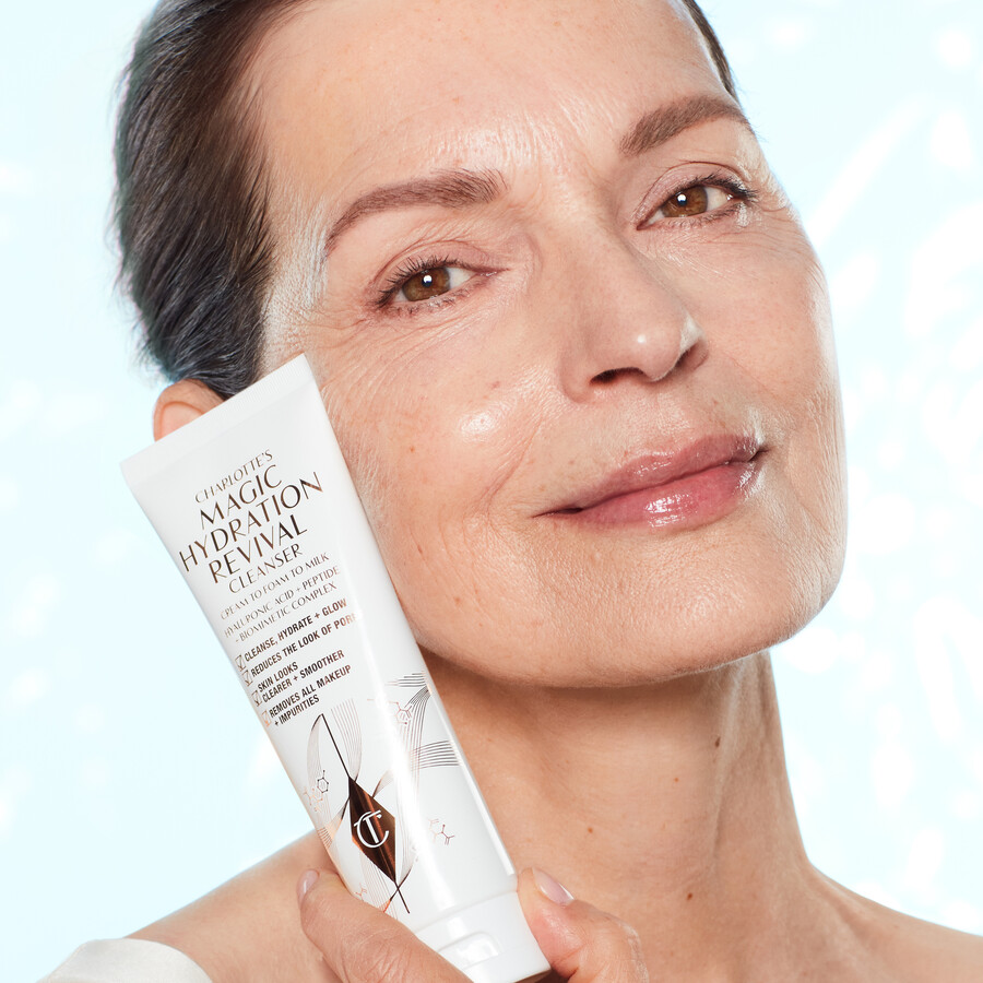 charlottes magischer hydrations-revival-reiniger