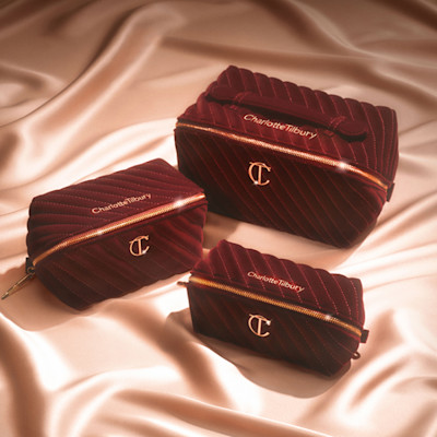 schminktasche voller geheimnisse für perfekte lippenkontur